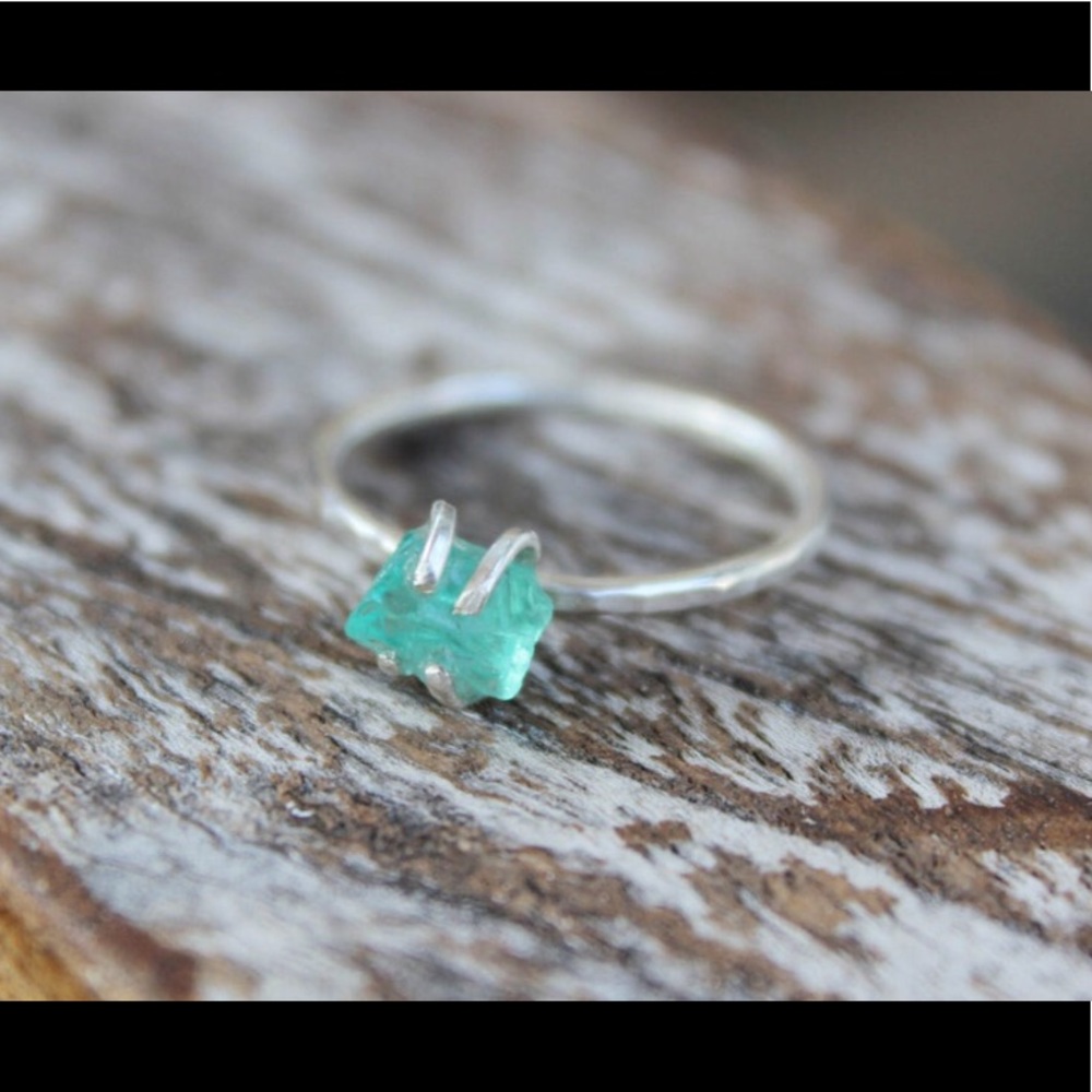 Sterling Silver Peruvian Aqua Apatite Ring